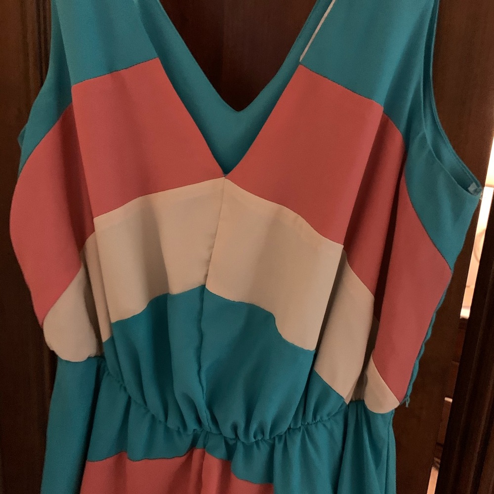 Dress - Picture 5 of 5